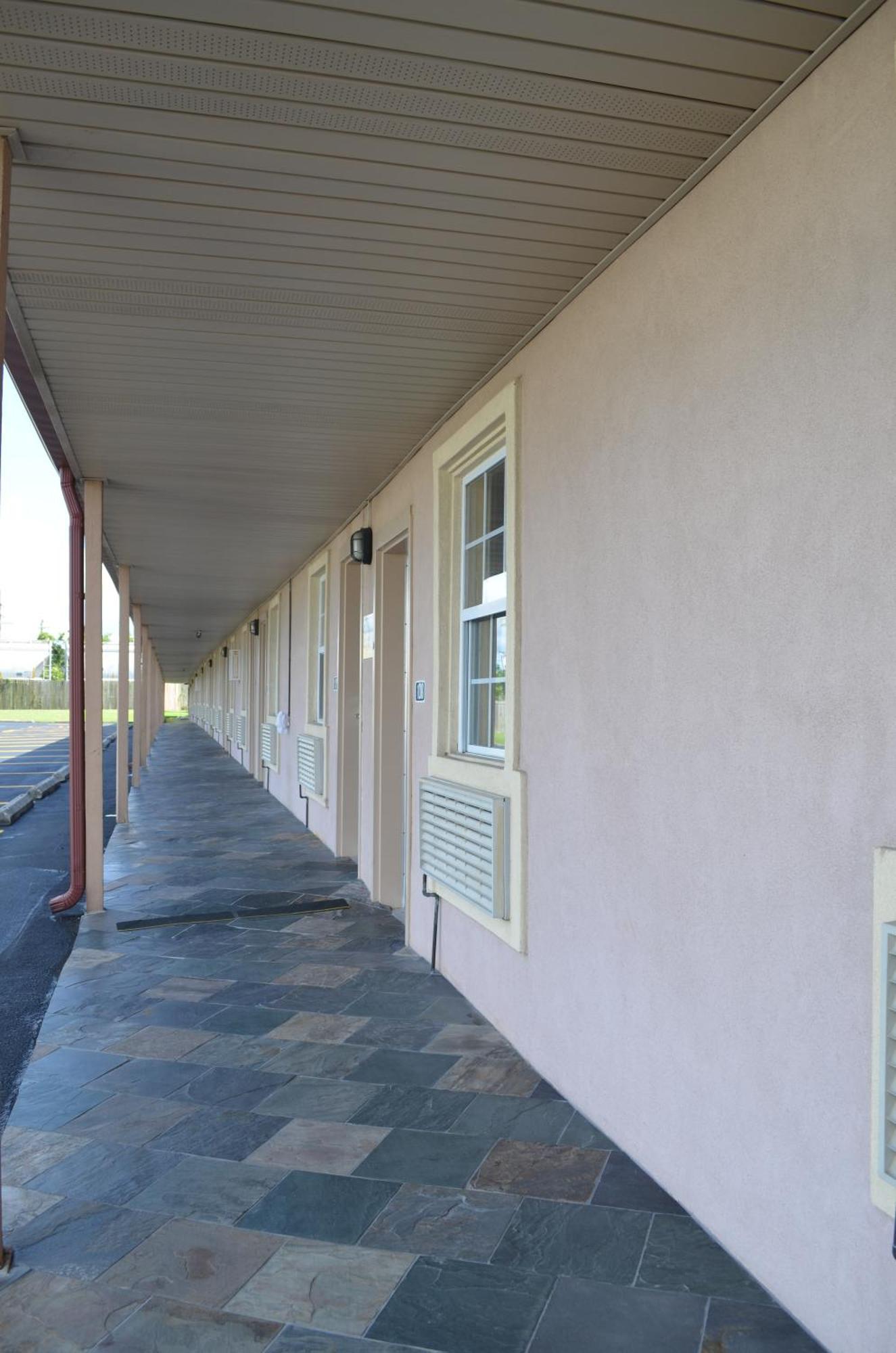 Economy Inn New Orleans Arabi Екстер'єр фото