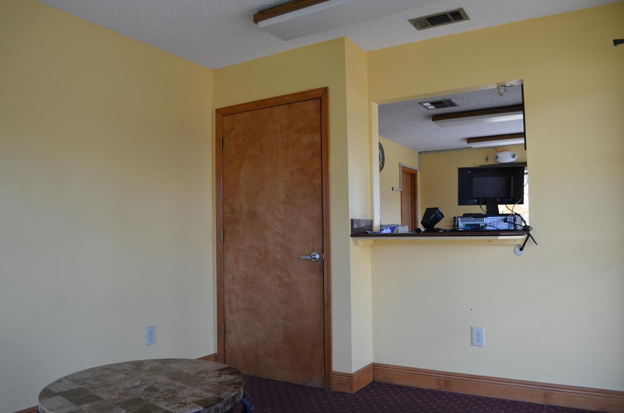 Economy Inn New Orleans Arabi Екстер'єр фото